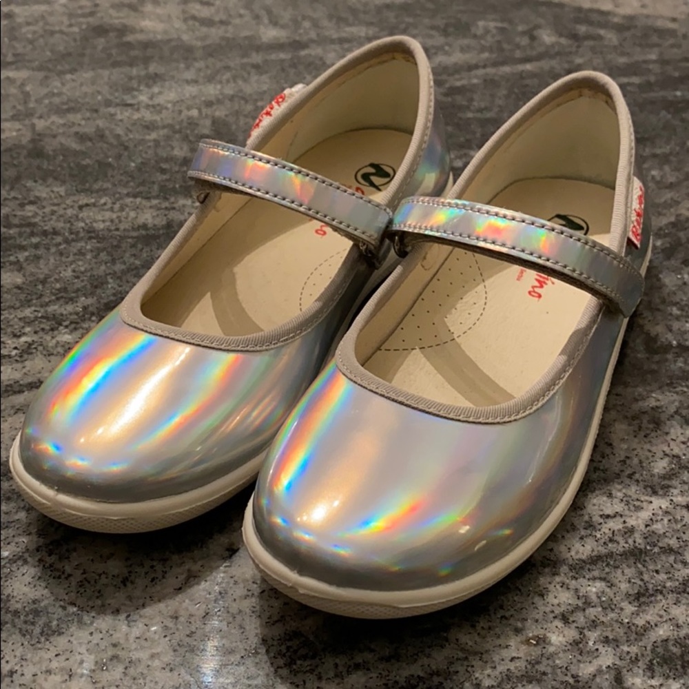 COPY - NEW Girls Naturino Mary Jane Flats Silver Metallic